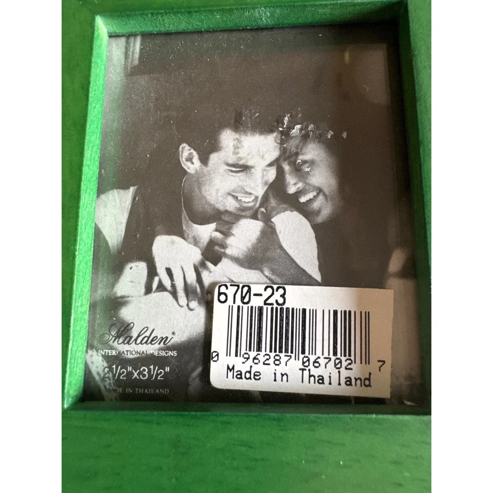 Malden International Designs Green Wood Picture Frame 2.5x3.5 Tabletop 670-23
